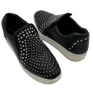 Steve Madden Smash Sneaker Shoe Womens Sz 8.5 Studs Leather Slip On Black Silver